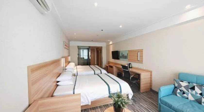 Bed in City Comfort Inn Wuhan Sports Center Sanjiaohu Metro Station