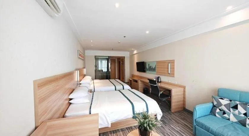 Bed in City Comfort Inn Wuhan Sports Center Sanjiaohu Metro Station