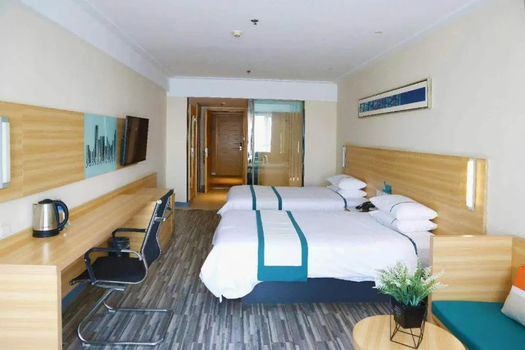 Bed in City Comfort Inn Wuhan Sports Center Sanjiaohu Metro Station