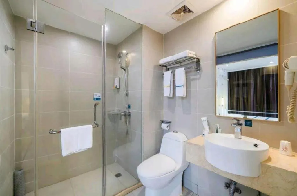 City Comfort Inn Wuhan Sports Center Sanjiaohu Metro Station