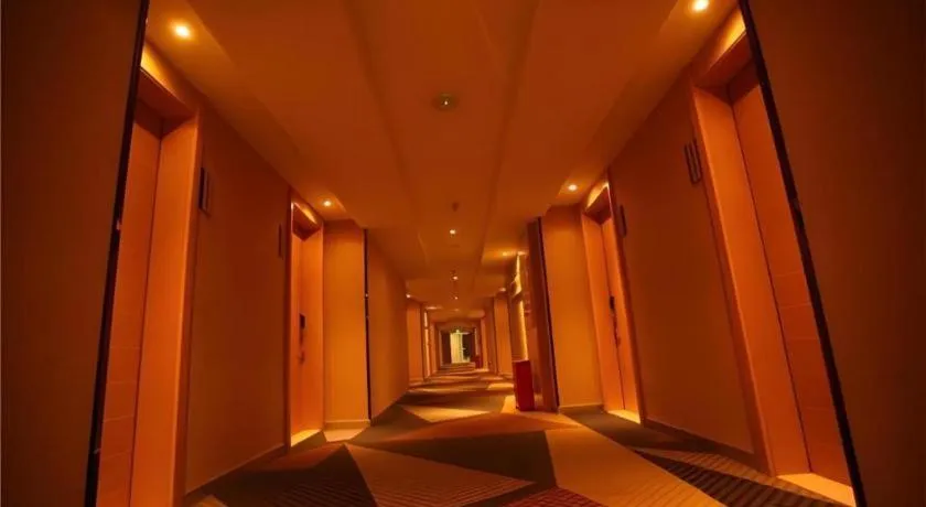 City Comfort Inn Wuhan Sports Center Sanjiaohu Metro Station