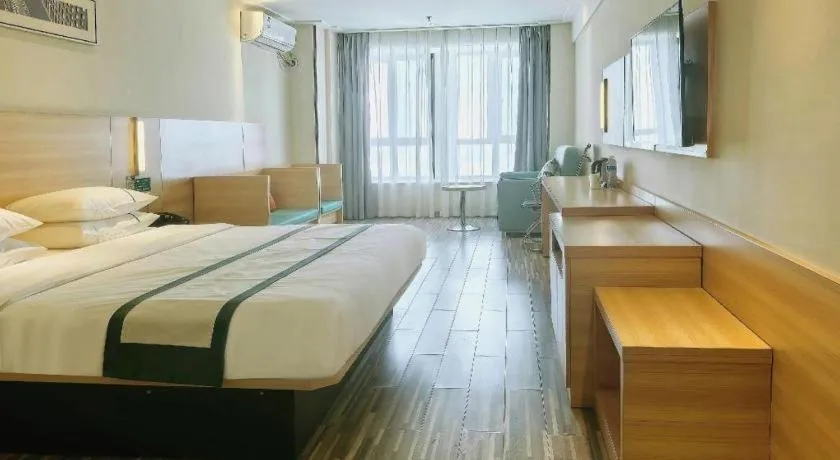 Bed in City Comfort Inn Wuhan Sports Center Sanjiaohu Metro Station