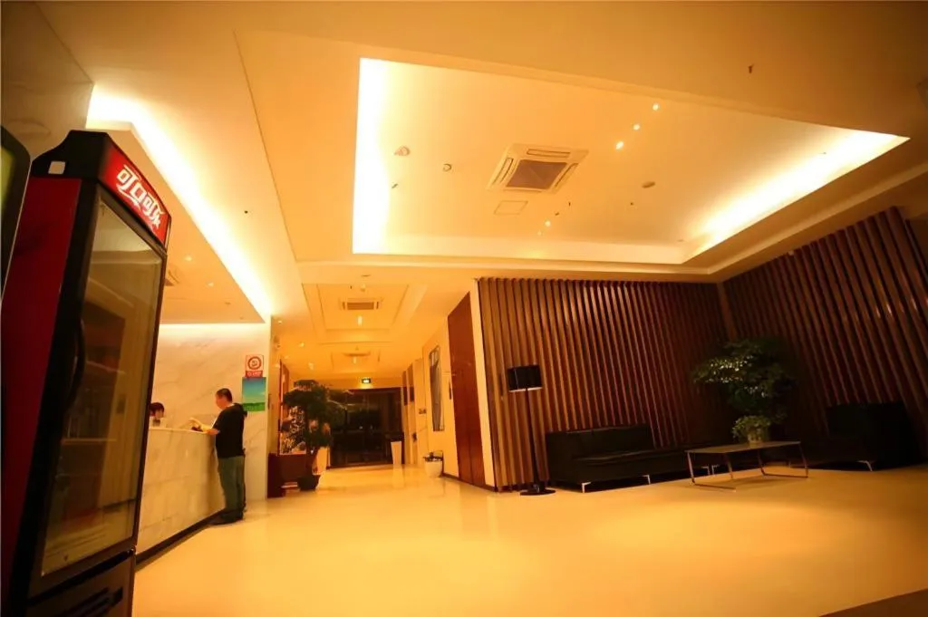 City Comfort Inn Wuhan Sports Center Sanjiaohu Metro Station