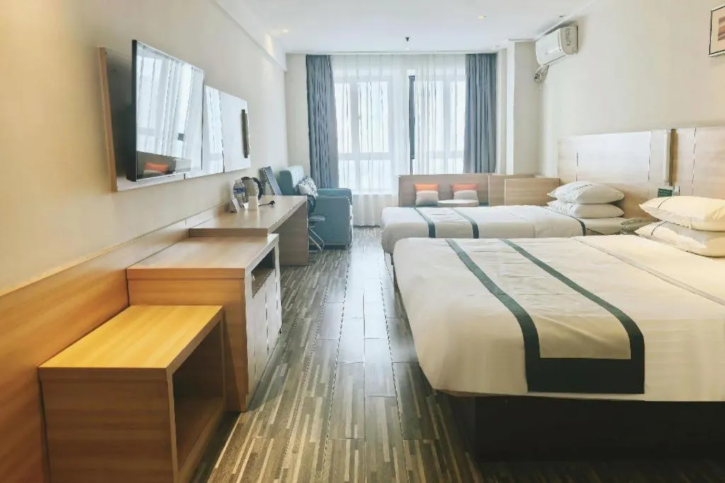 Bed in City Comfort Inn Wuhan Sports Center Sanjiaohu Metro Station