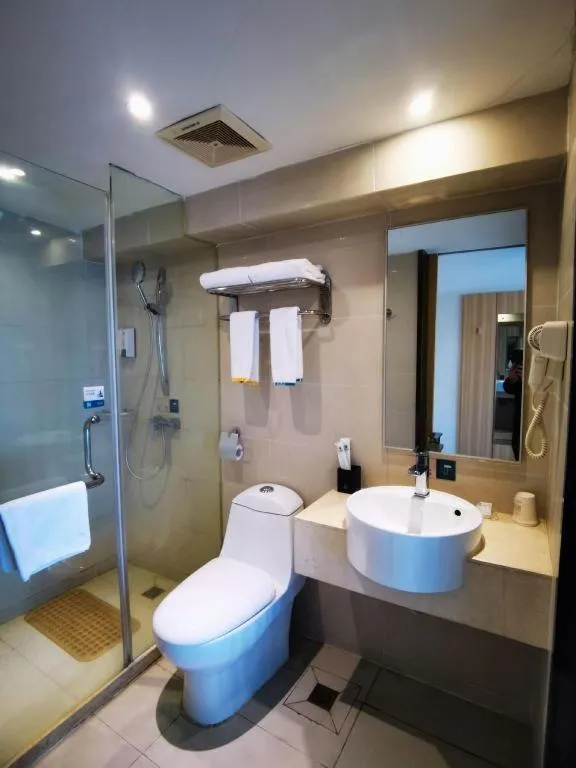 City Comfort Inn Wuhan Sports Center Sanjiaohu Metro Station