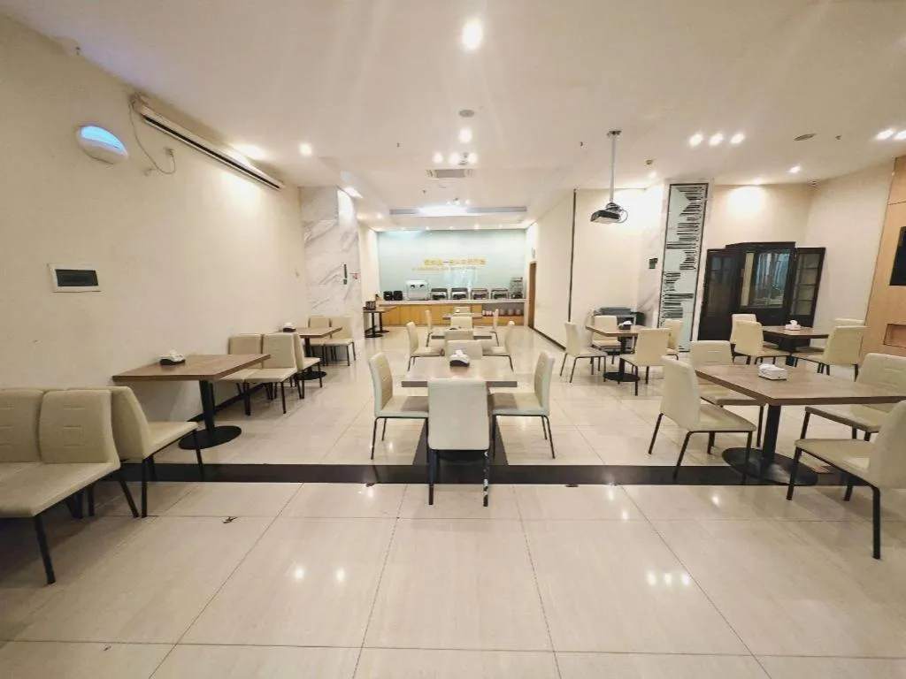 City Comfort Inn Wuhan Sports Center Sanjiaohu Metro Station