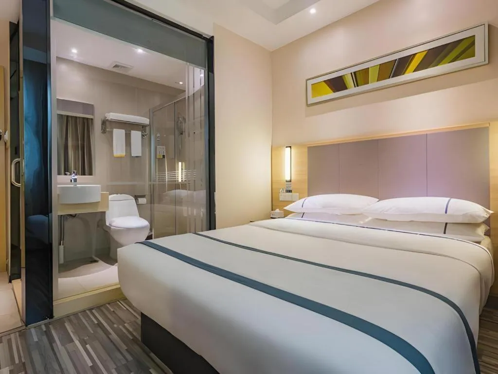 Bed in City Comfort Inn Guangzhou Tower Kecun Metro Station Dunhe