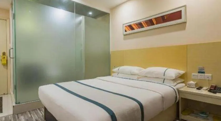 Bed in City Comfort Inn Guangzhou Tower Kecun Metro Station Dunhe