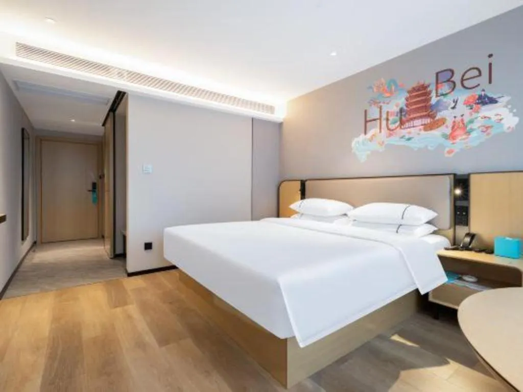 Bed in City Comfort Inn Guangzhou Tower Kecun Metro Station Dunhe