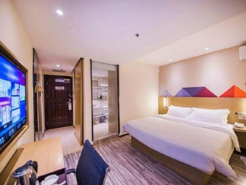 Bed in Borrman Hotel Guilin High-speed Railway North Station Evergrande Plaza