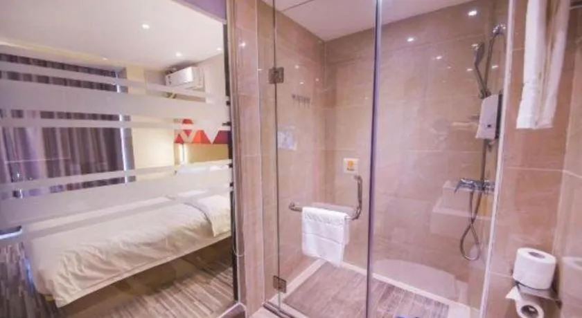 Bed in Borrman Hotel Guilin High-speed Railway North Station Evergrande Plaza