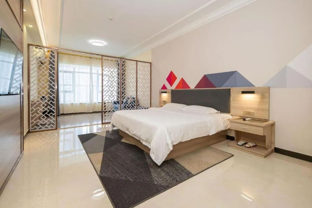Bed in Borrman Hotel Guilin High-speed Railway North Station Evergrande Plaza
