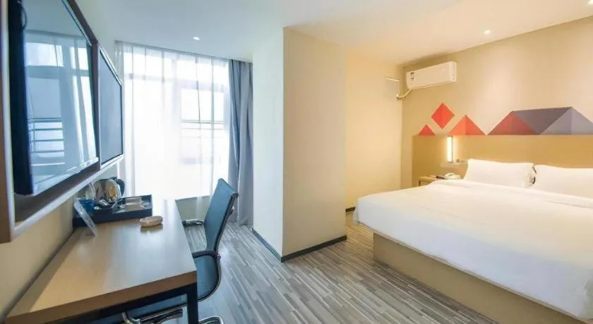 Bed in Borrman Hotel Guilin High-speed Railway North Station Evergrande Plaza