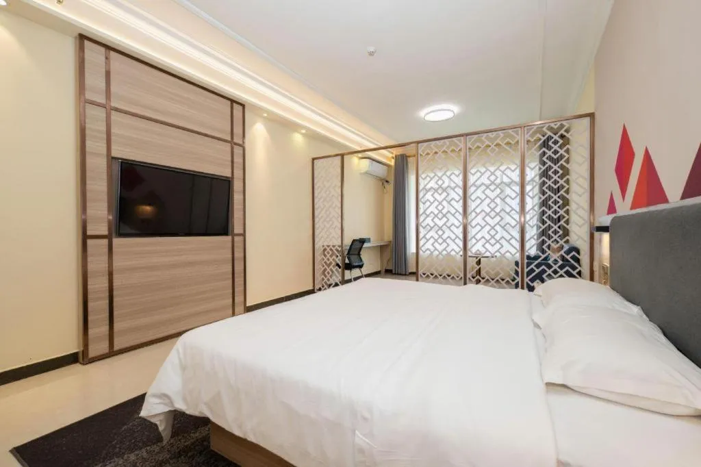 Bed in Borrman Hotel Guilin High-speed Railway North Station Evergrande Plaza
