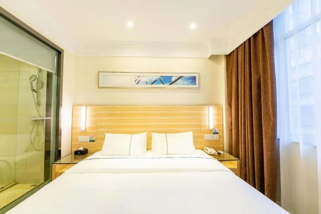 Bed in City Comfort Inn Guangzhou Luyuan Road Taojin Metro Station