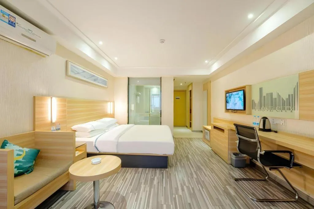 Bed in City Comfort Inn Guangzhou Luyuan Road Taojin Metro Station