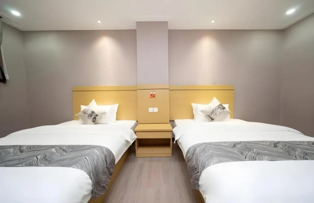 Bed in Ying Feng Yuan Hotel