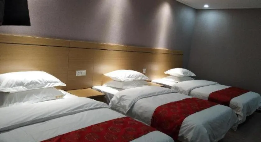 Bed in Ying Feng Yuan Hotel