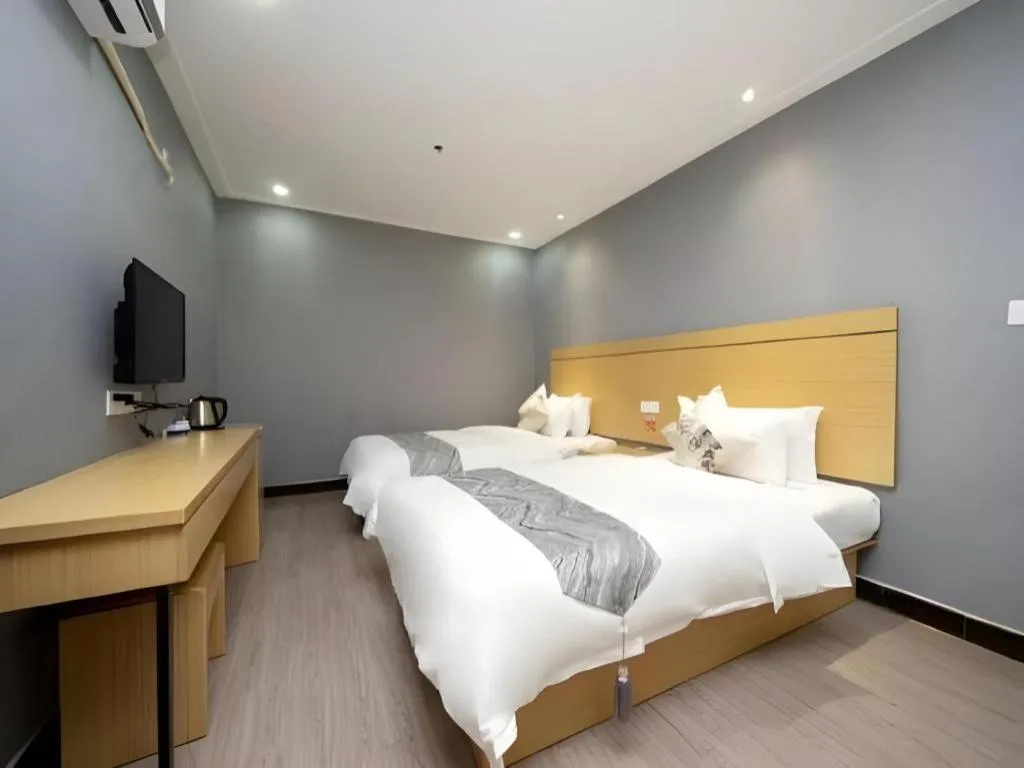 Bed in Ying Feng Yuan Hotel