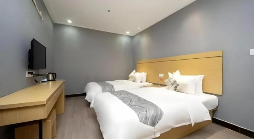 Bed in Ying Feng Yuan Hotel