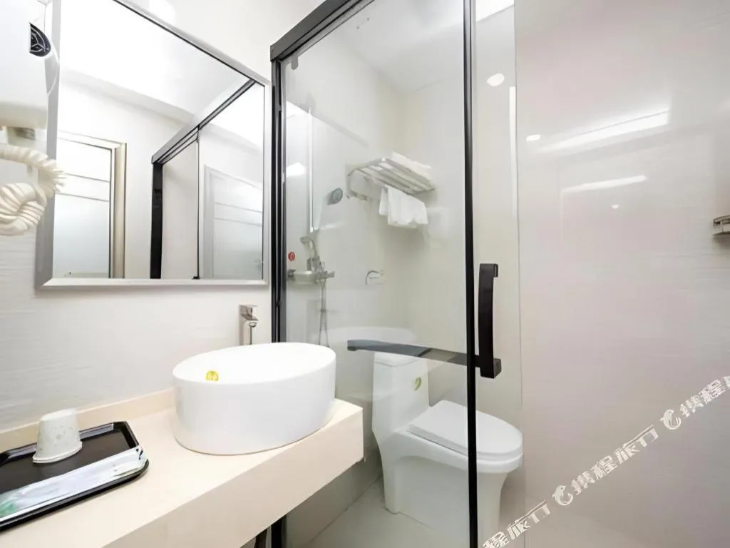 Ying Feng Yuan Hotel