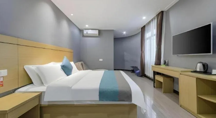 Bed in Ying Feng Yuan Hotel