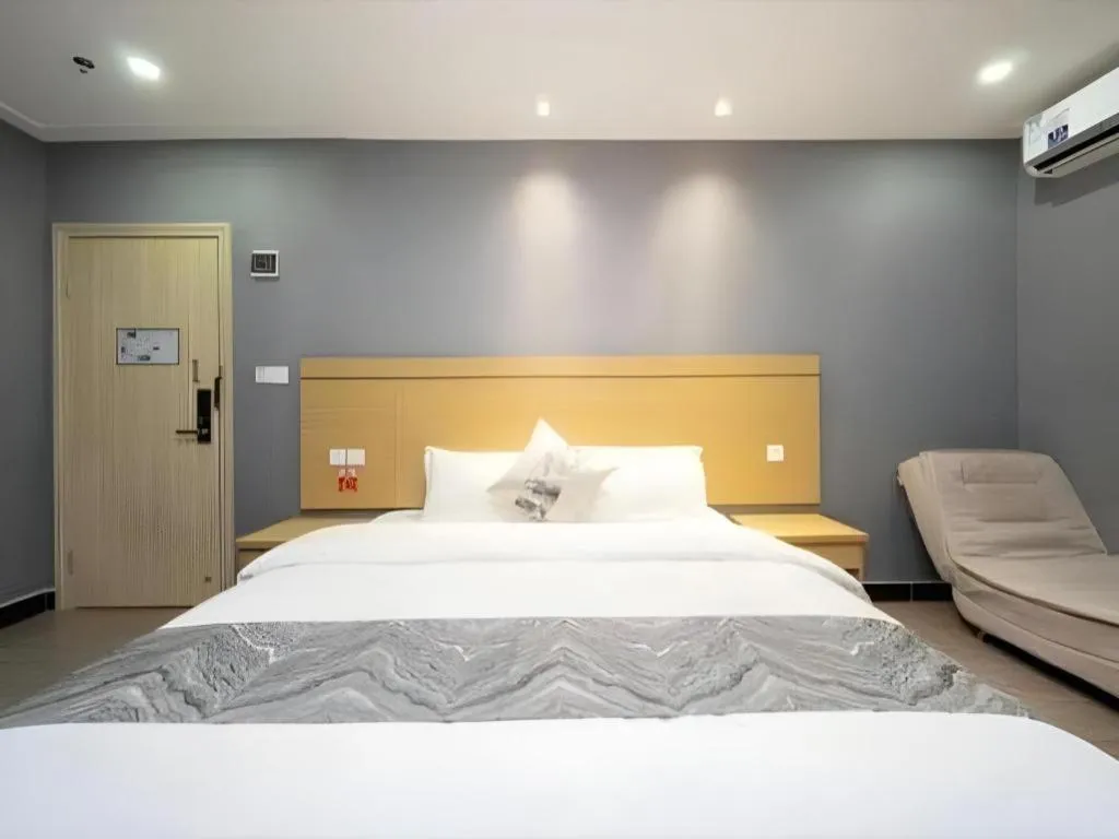 Bed in Ying Feng Yuan Hotel