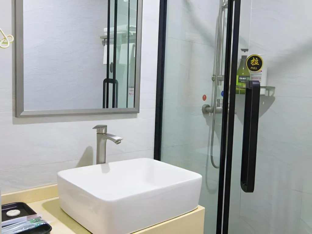 Ying Feng Yuan Hotel