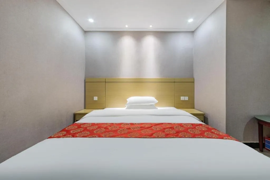 Bed in Ying Feng Yuan Hotel