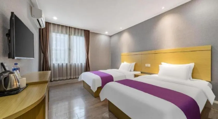 Bed in Ying Feng Yuan Hotel