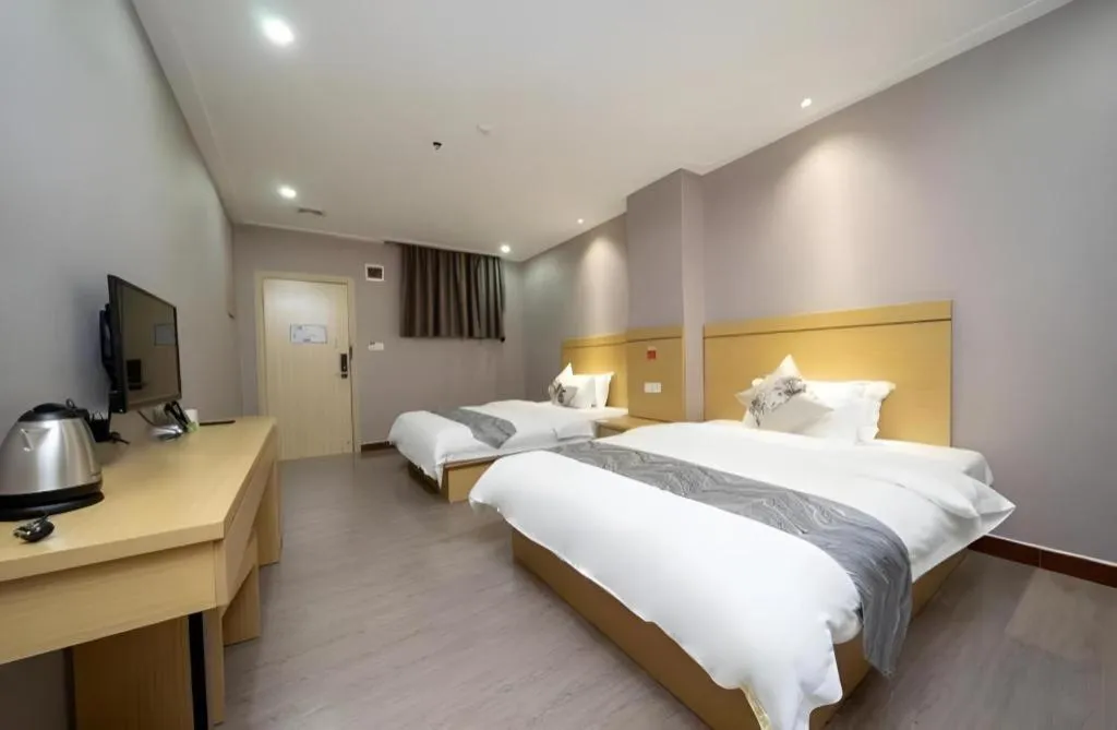 Bed in Ying Feng Yuan Hotel