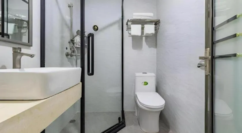 Ying Feng Yuan Hotel