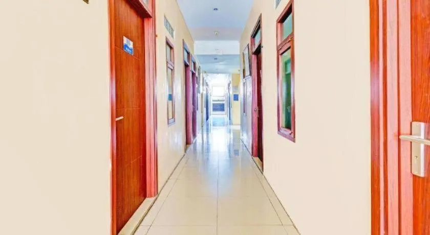 OYO Maleo Exclusive Residence near Universitas Kristen Maranatha