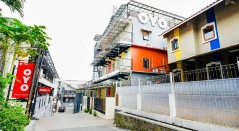 OYO Maleo Exclusive Residence near Universitas Kristen Maranatha
