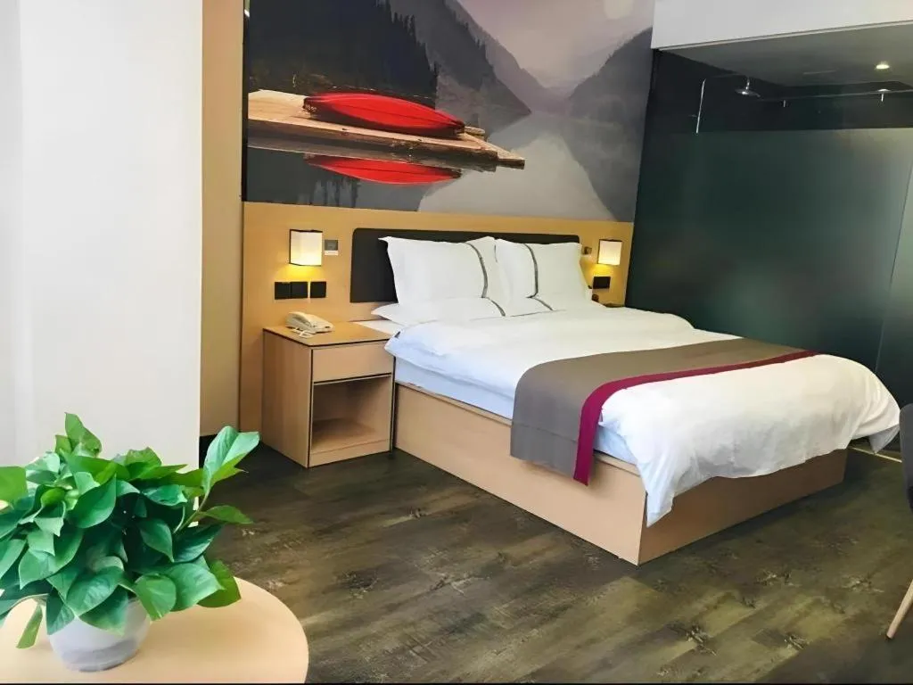 Bed in Thank Inn Hotel Anhui Chuzhou Fengyang County Bus Station