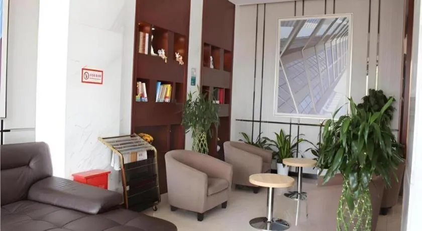 City Comfort Inn Wuhan Tianhe Airport Julong Avenue Metro Station