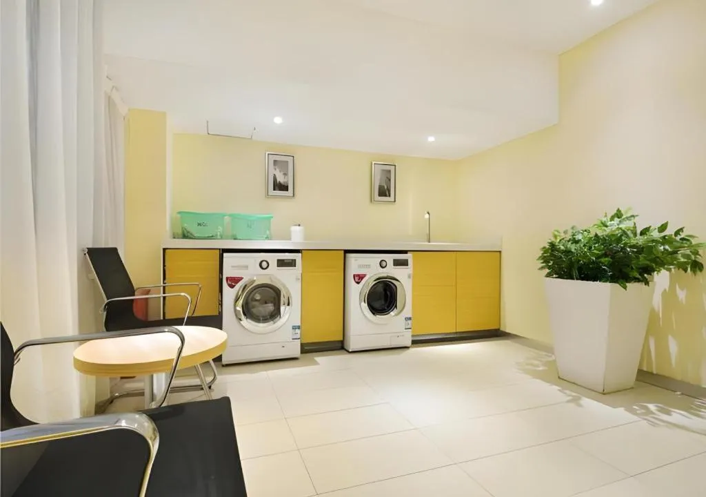 City Comfort Inn Wuhan Tianhe Airport Julong Avenue Metro Station