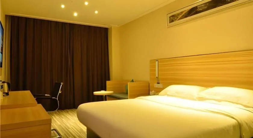 Bed in City Comfort Inn Wuhan Tianhe Airport Julong Avenue Metro Station