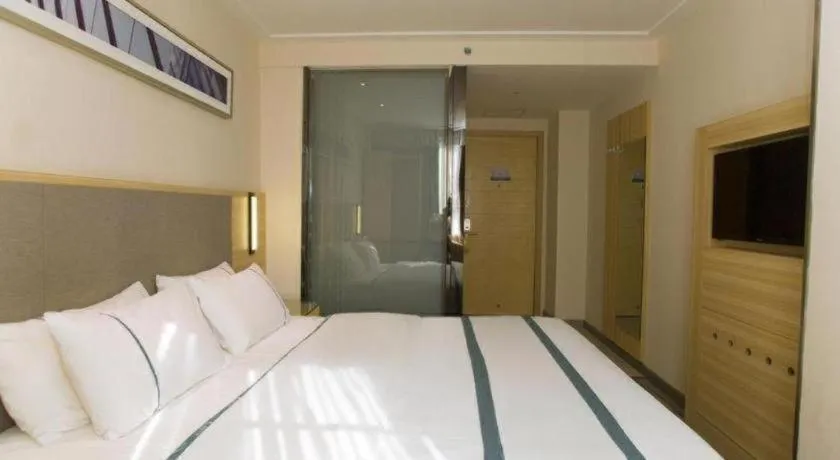 Bed in City Comfort Inn Guilin Xiangbi Mountain Park