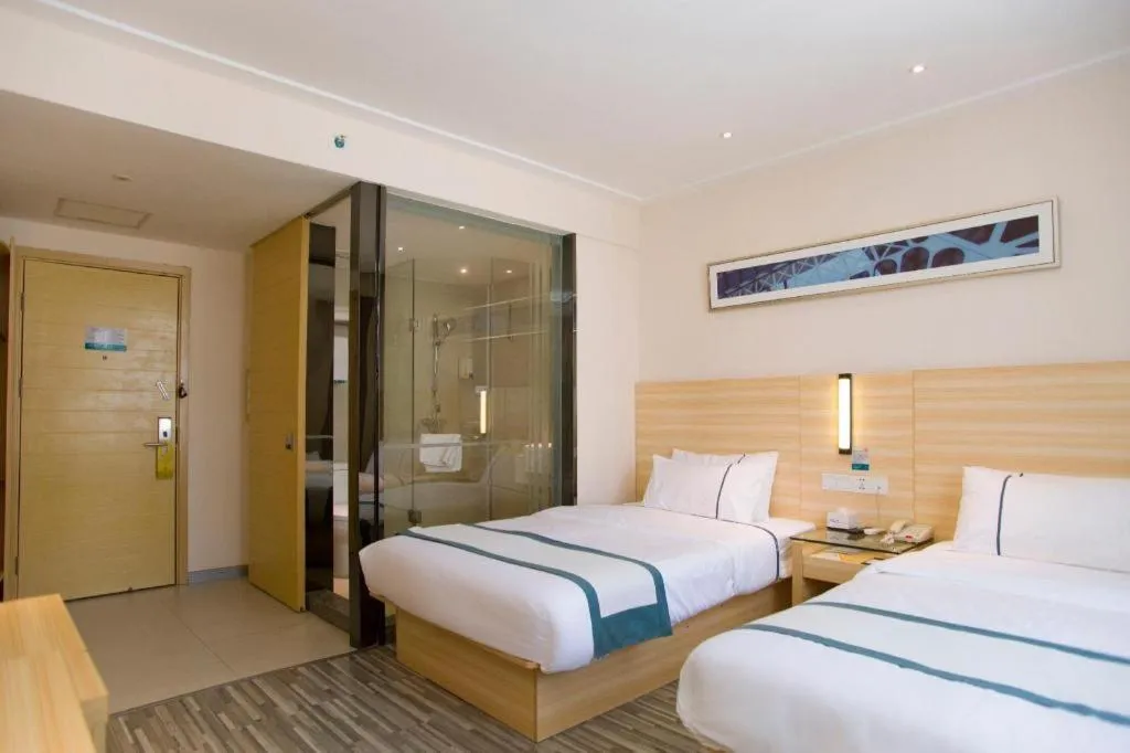 Bed in City Comfort Inn Guilin Xiangbi Mountain Park