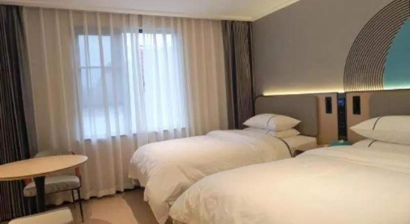 Bed in City Comfort Inn Guilin Xiangbi Mountain Park