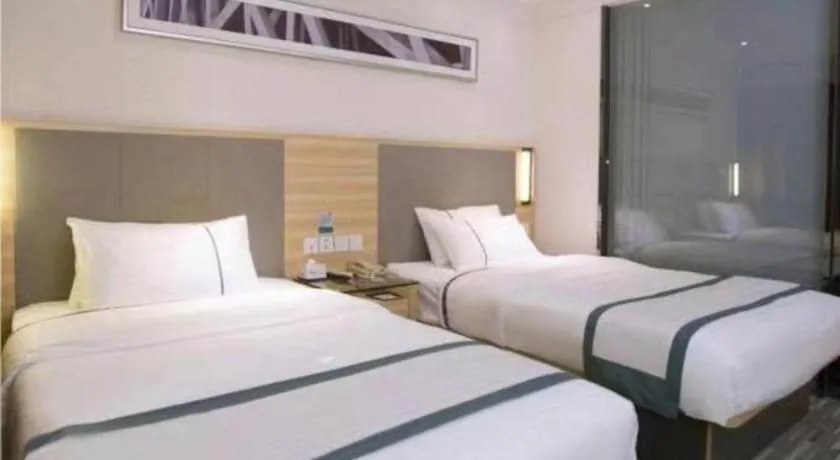 Bed in City Comfort Inn Guilin Xiangbi Mountain Park