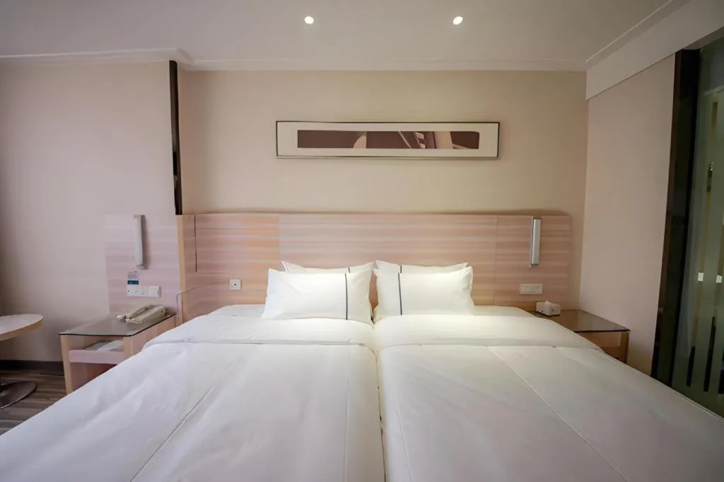 Bed in City Comfort Inn Nanning Dashatian Metro Station