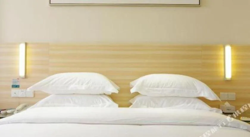 Bed in City Comfort Inn Nanning Dashatian Metro Station