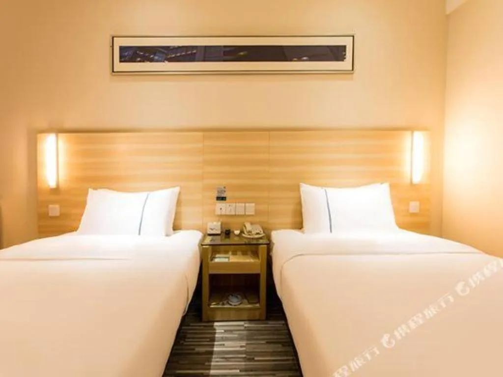 Bed in City Comfort Inn Nanning Dashatian Metro Station