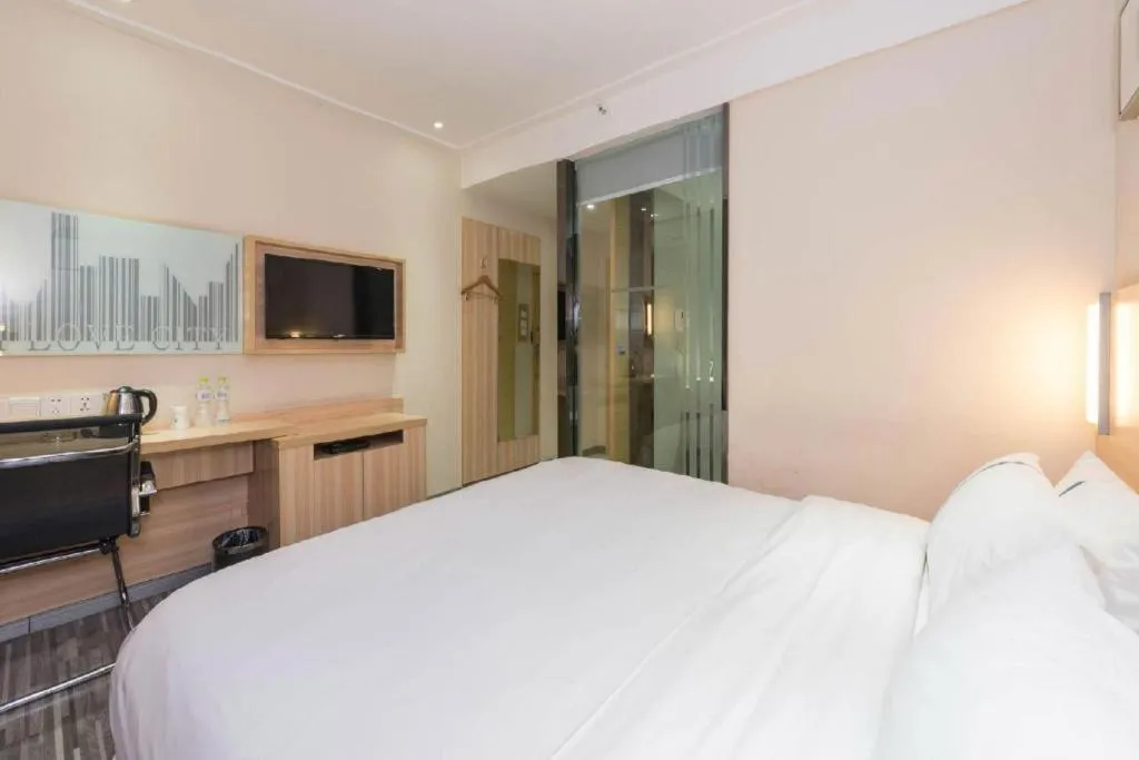 Bed in City Comfort Inn Nanning Dashatian Metro Station