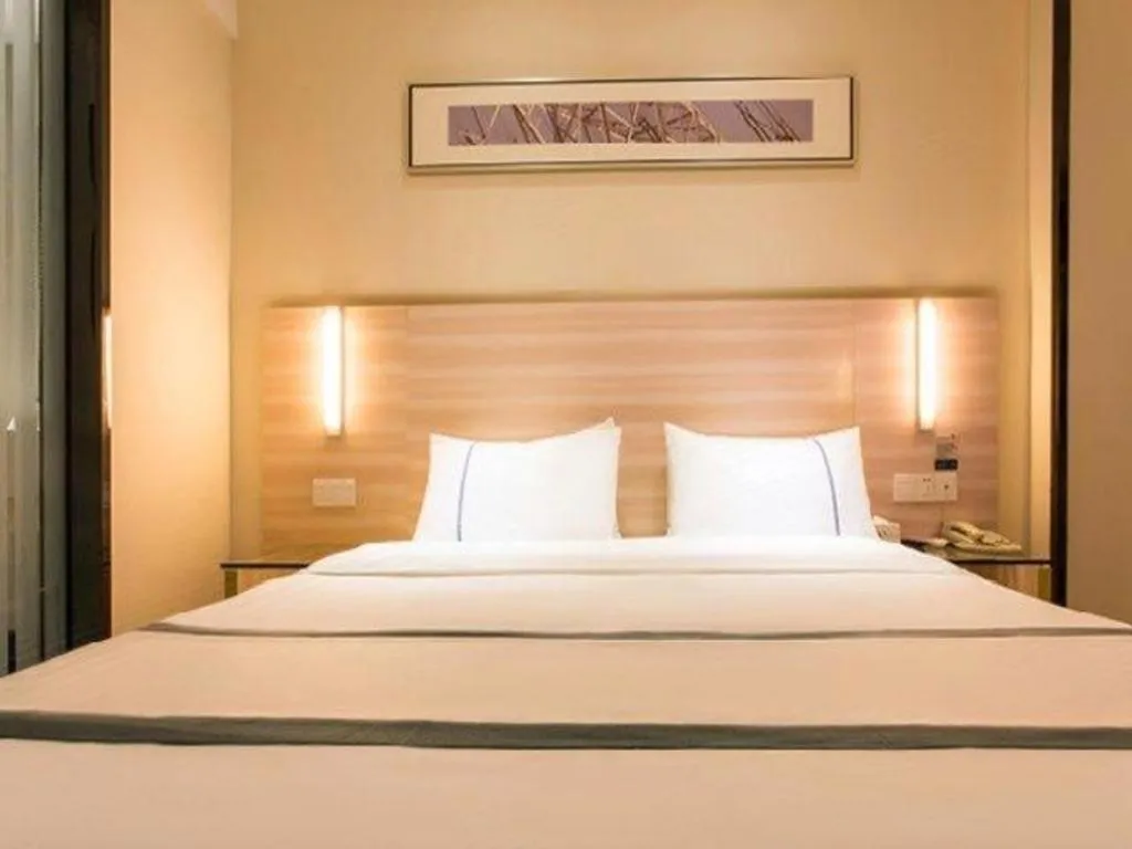 Bed in City Comfort Inn Nanning Dashatian Metro Station