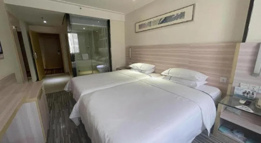 Bed in City Comfort Inn Nanning Dashatian Metro Station