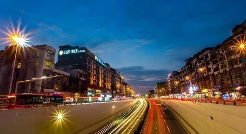 City Comfort Inn Nanning Dashatian Metro Station