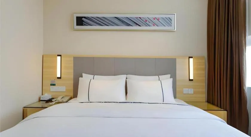 Bed in City Comfort Inn Guiyang Yan'an Middle Road Fountain Metro Station